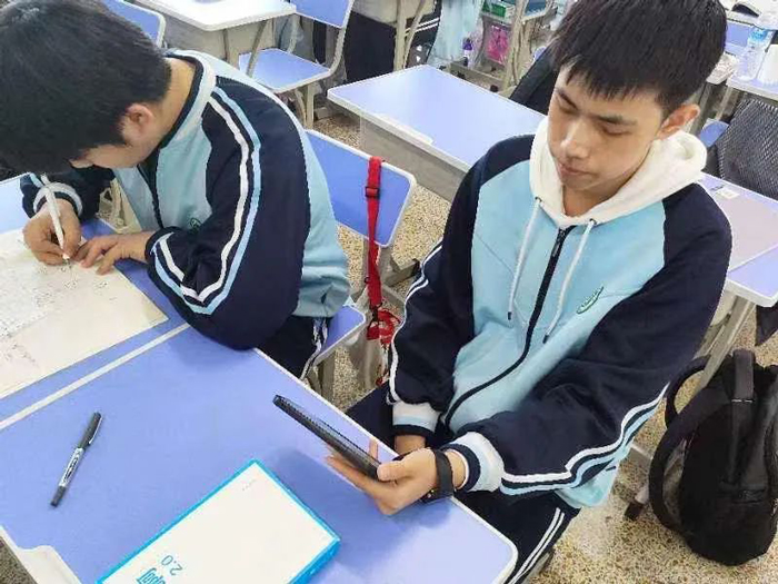 64461466b1f28.jpg 2.jpg